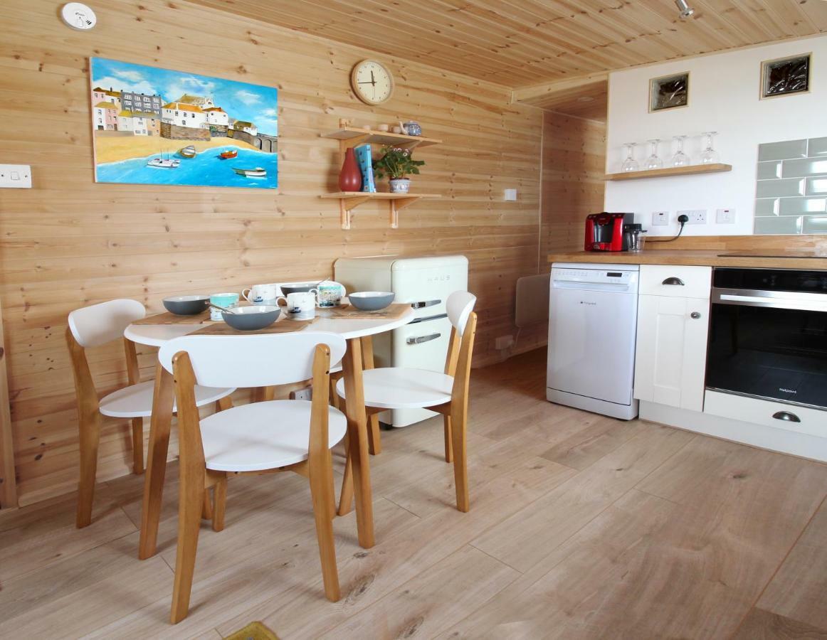 Scandi Cabin On A Hill, With Stunning Panoramic Views Ludgvan Luaran gambar